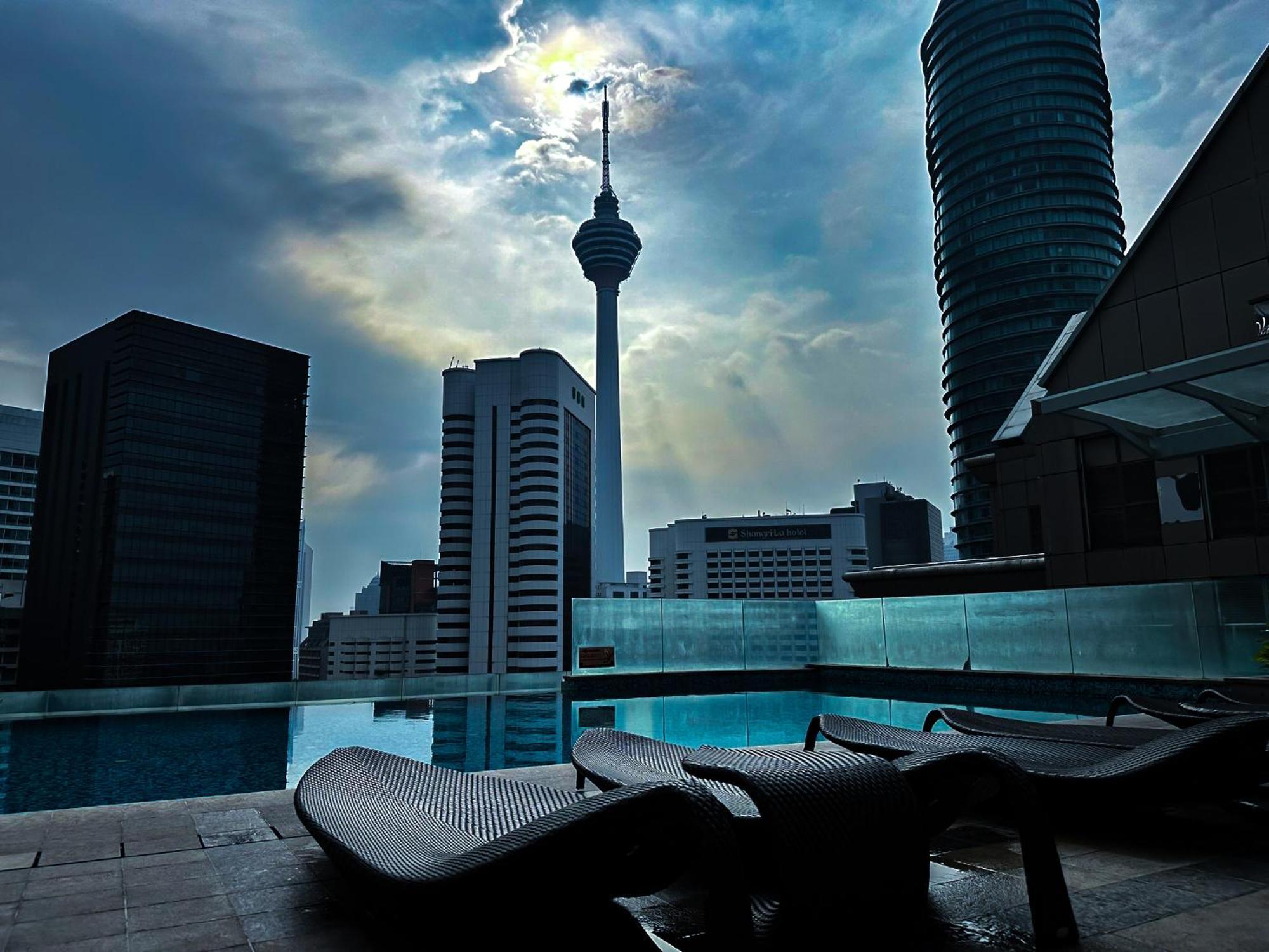 Klcc Suites By Nhb Kuala Lumpur Zewnętrze zdjęcie