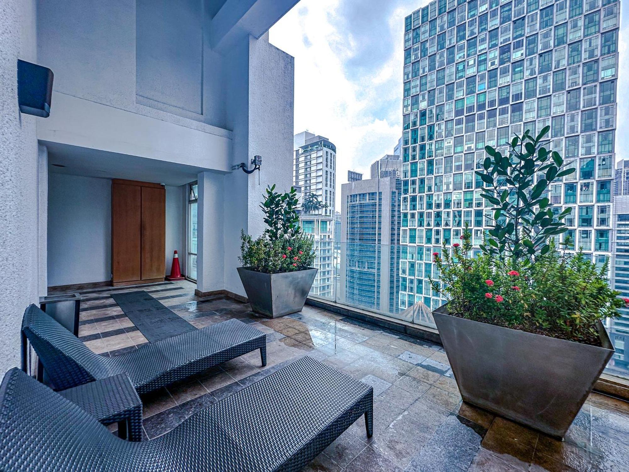 Klcc Suites By Nhb Kuala Lumpur Zewnętrze zdjęcie