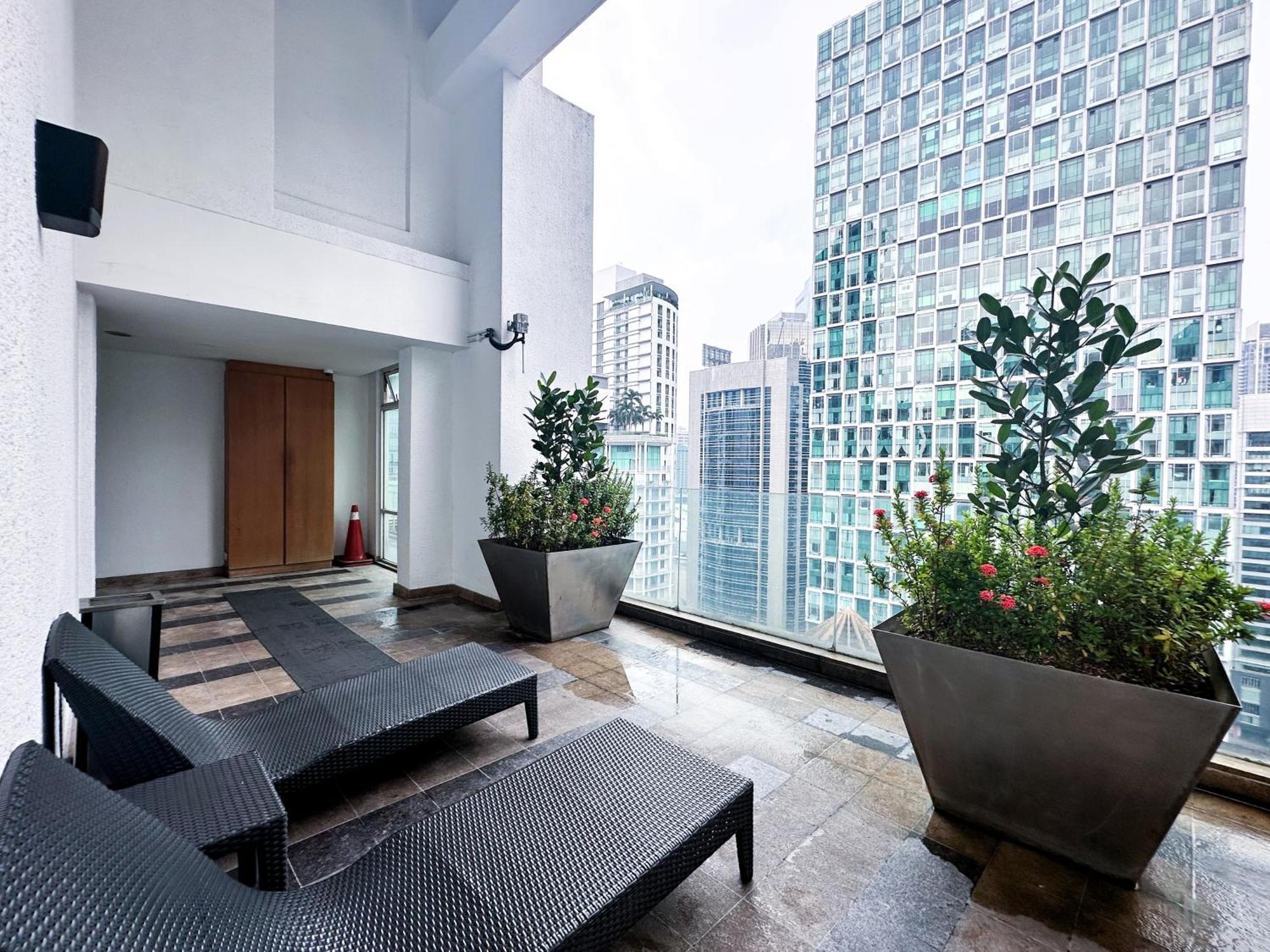 Klcc Suites By Nhb Kuala Lumpur Zewnętrze zdjęcie